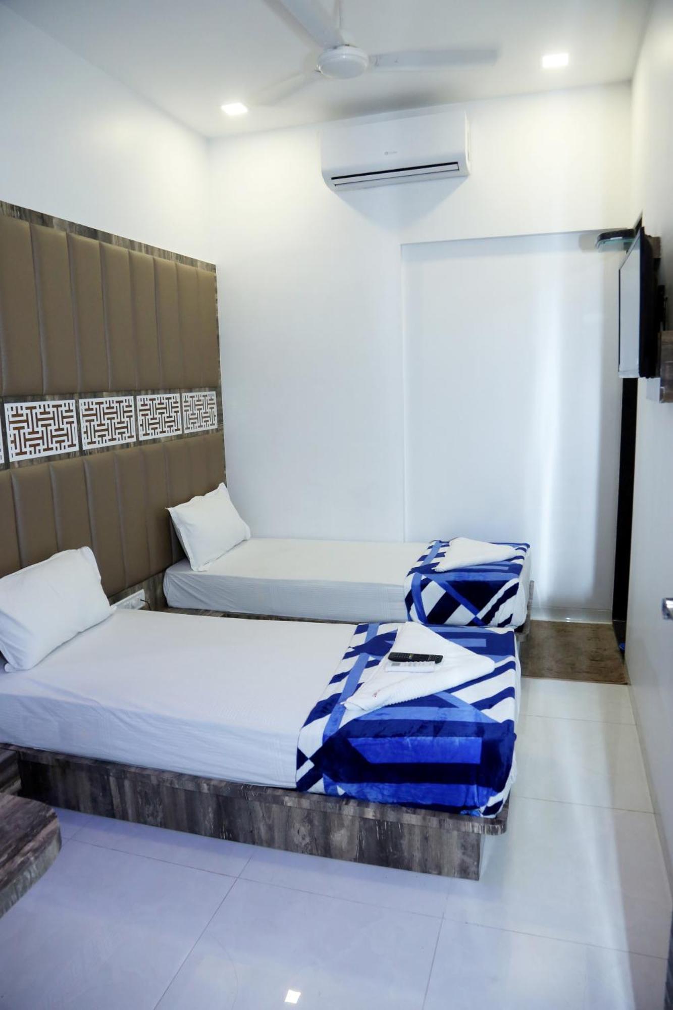Hotel Magnum Airport T-2 Bombay Esterno foto